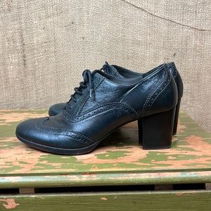 Kalena’s Leather Oxford